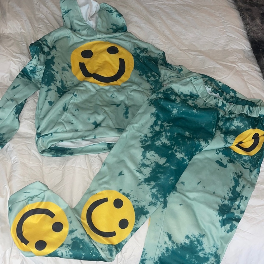 Tie dye sweat outfit NEVER WORN